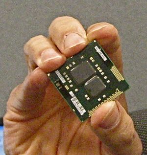 intel clarkdale 32nm chip